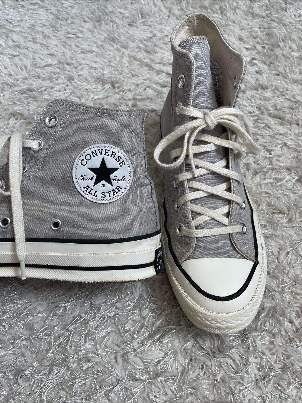 Converse All Star Chuck Taylor High-Top Athletic Shoe Sneakers Gray